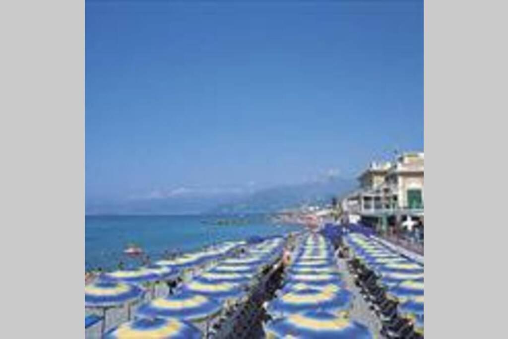 Alloggio Per Vacanze A Isolabona Bagian luar foto